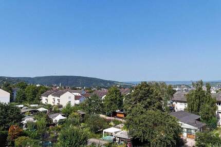 Helle 3,5-Zimmer-Komfortwohnung mit Balkon, Weitblick und Pkw-Stellplatz 3 zimmer