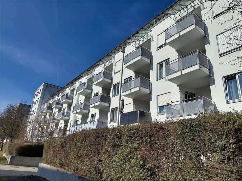 Wohnung zum Kaufen in Augsburg 165.000 € 35.49 m²