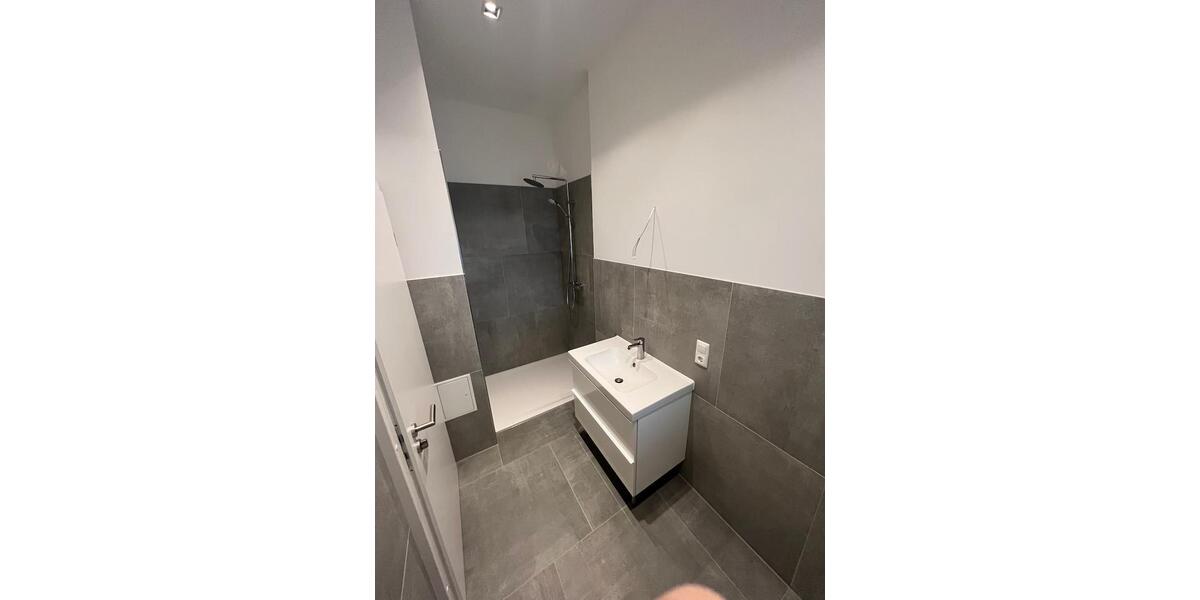 Etagenwohnung Linden - 2.5 Zimmer, 58 m&sup2;, 750&euro; | Angebot:26471167