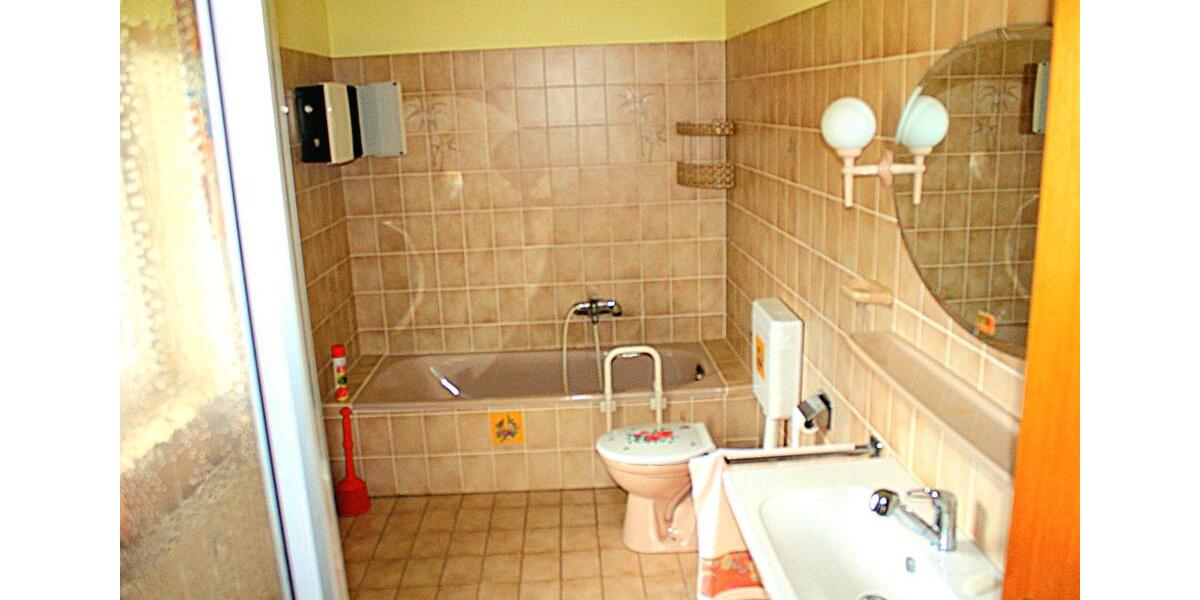 Einfamilienhaus Clenze - 6.5 Zimmer, 182 m&sup2;, 239.000&euro; | Angebot:26709118