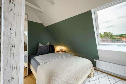 Zimmer Stuttgart Untertürkheim - 645&euro; | Angebot:25066324