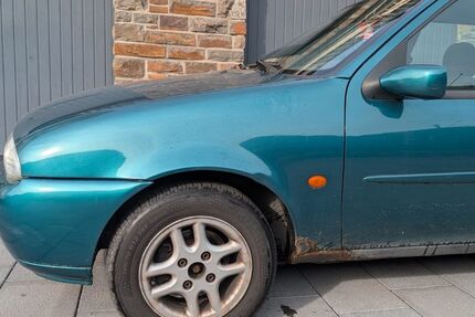 Ford Fiesta 186.356 km 650 € Winningen 56333