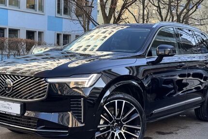 Volvo XC90 7.450 km 69.990 &euro; München 80636