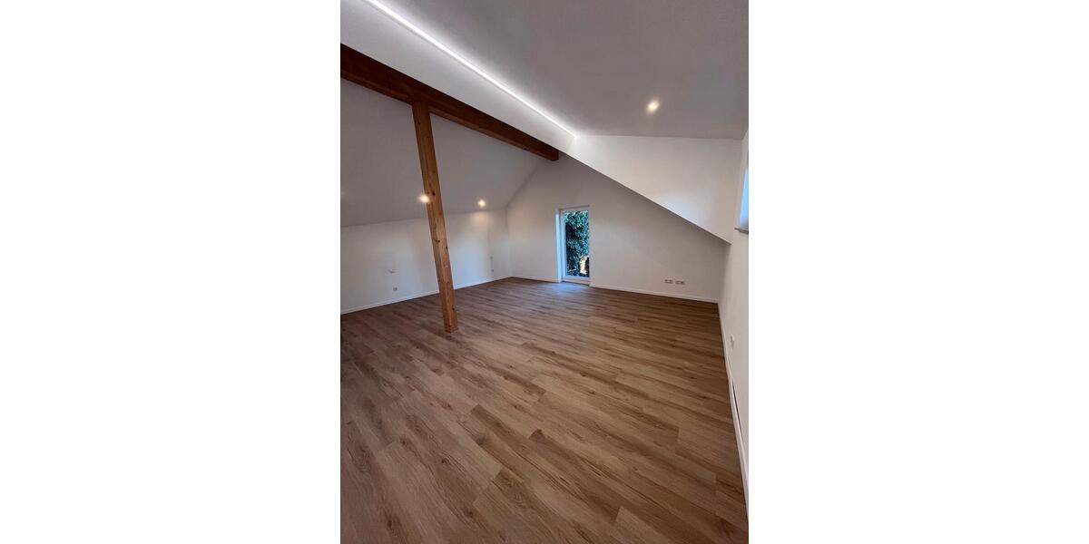 Einfamilienhaus Deggendorf - 3 Zimmer, 110 m&sup2;, 1.485&euro; | Angebot:26452909
