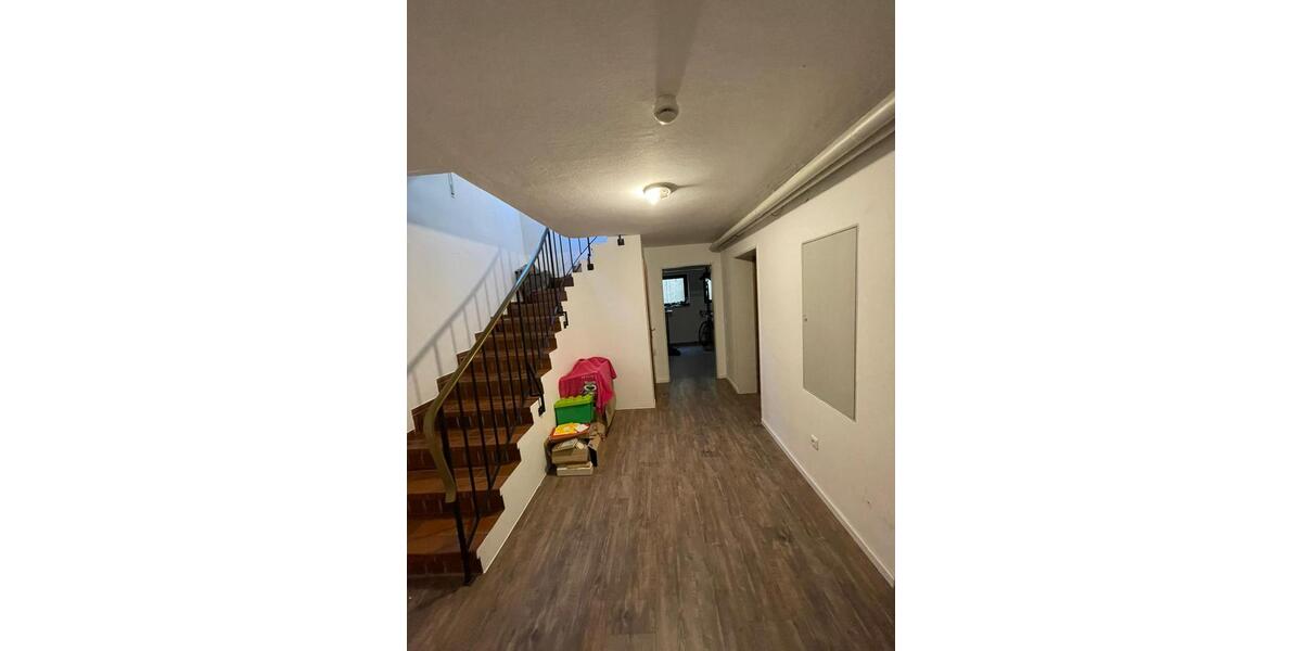 Reihenhaus Burghausen - 5 Zimmer, 124 m&sup2;, 1.650&euro; | Angebot:26232283