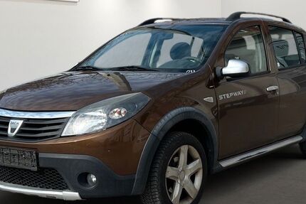 Dacia Sandero 206.177 km 2.999 &euro; Berlin 12681