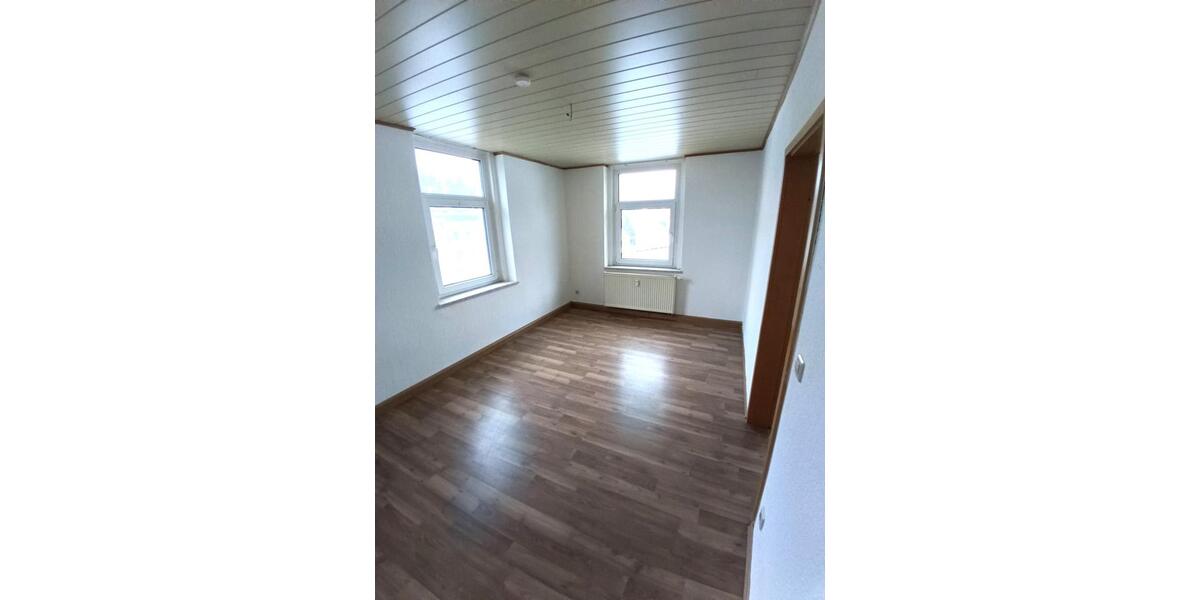 Etagenwohnung Rodewisch - 4 Zimmer, 75 m&sup2;, 425&euro; | Angebot:18916932