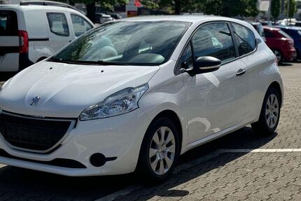 Peugeot 208 86.000 km 6.390 € Östringen 76684