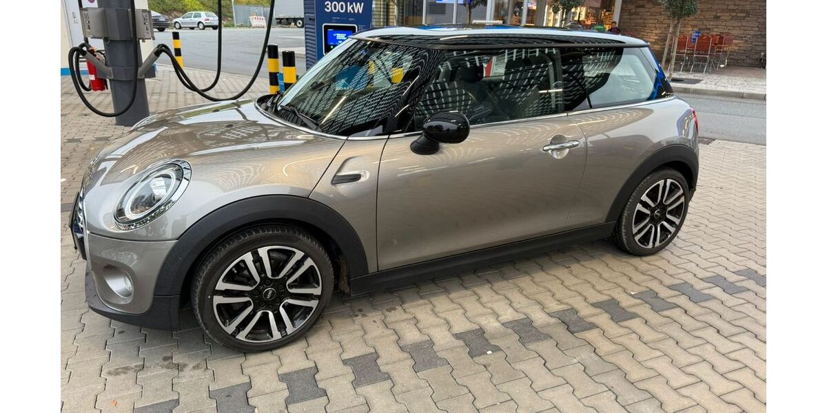 Mini Cooper 69.000 km 16.390 € Höchstadt 91315