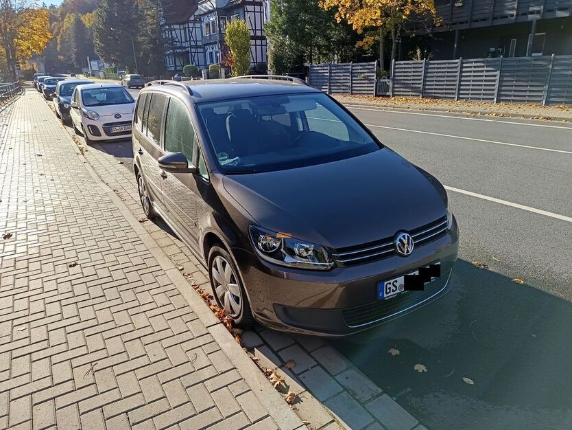 VW Touran 110.000 km 9.999 € Goslar 38640