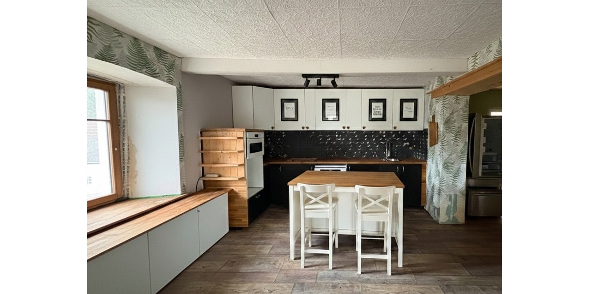 Charmantes, denkmalgeschütztes Einfamilienhaus mit Privatsphäre und Naturanschluss - Einfamilienhaus Niederalben | Angebot:25363338