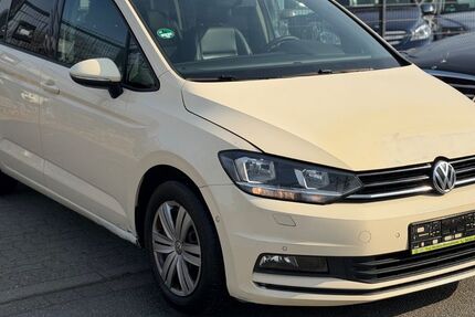 VW Touran 387.000 km 6.300 &euro; Stapelfeld bei Hamburg 22145