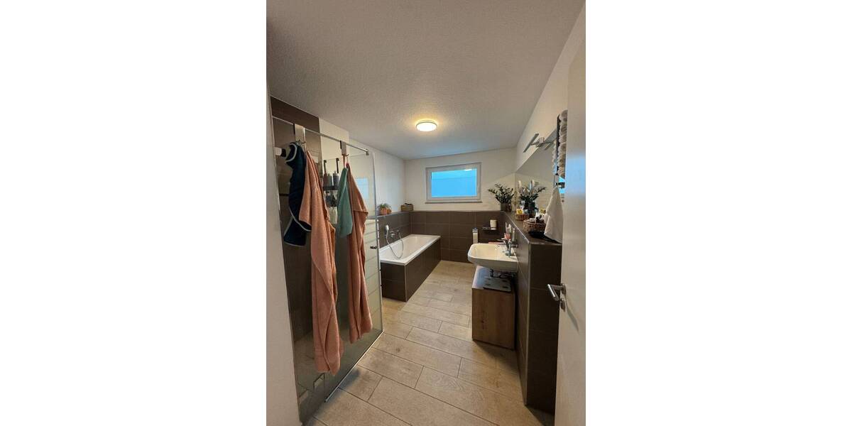 Etagenwohnung Schweinfurt Musikerviertel und amerik. Siedlung - 3 Zimmer, 82 m&sup2;, 860&euro; | Angebot:26893093
