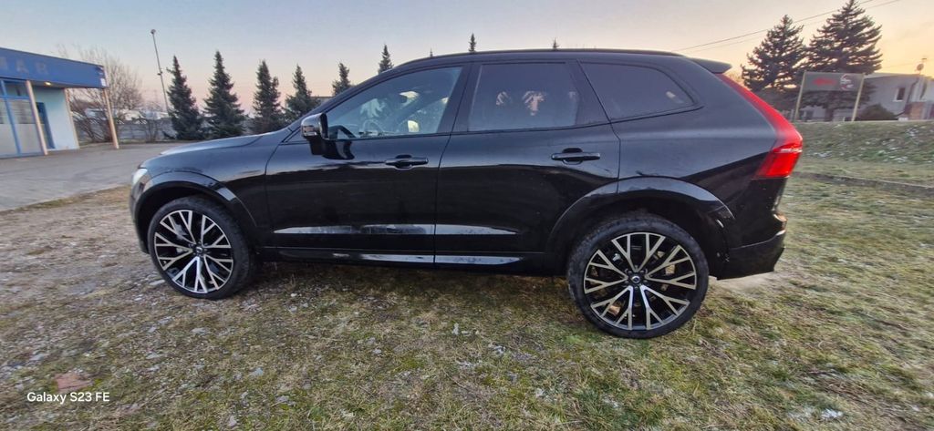 Volvo XC60 2.100 km 49.500 &euro; Grebenau - Schwarz 36323