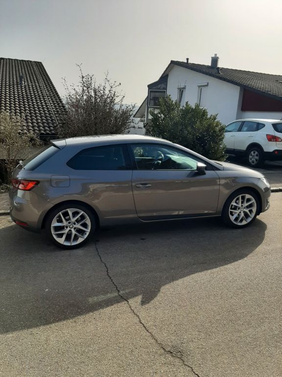 Seat Leon 104.000 km 11.000 € Göppingen 73035