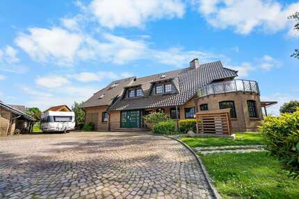 Haus Kappeln - 10 Zimmer, 400 m&sup2;, 1.998.000&euro; | Angebot:26906286