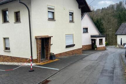 Haus Morsbach - 11 Zimmer, 200 m&sup2;, 150.000&euro; | Angebot:25547118