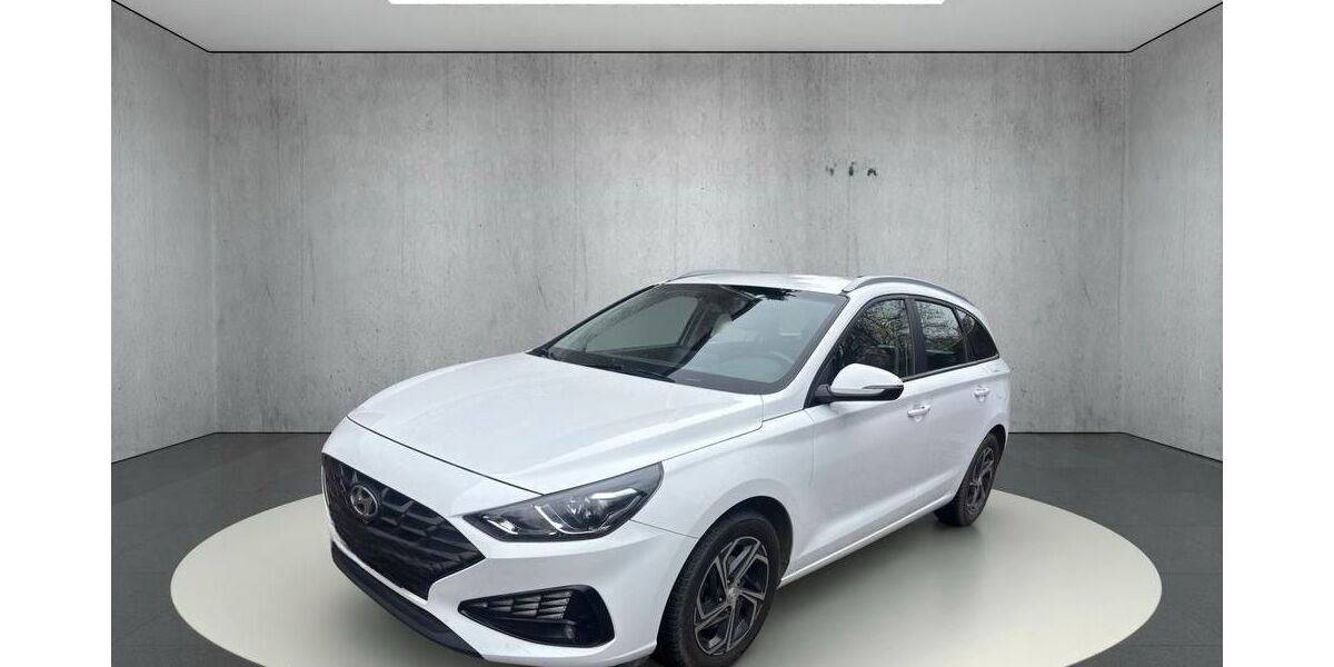 Hyundai i30 141.121 km 9.900 &euro; Weingarten 67366