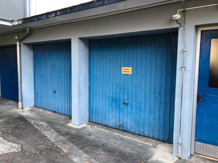 Doppelgarage in Triftstr, KL Bänjerrück zu vermieten
