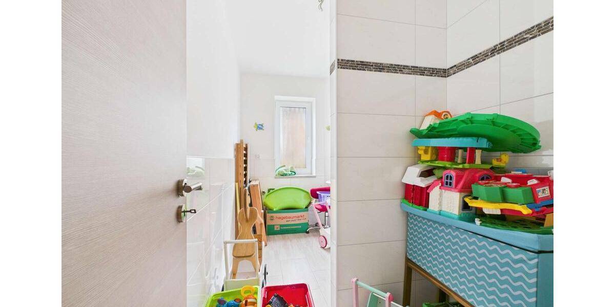 Einfamilienhaus Lasbek - 6 Zimmer, 160 m&sup2;, 2.400&euro; | Angebot:25918343