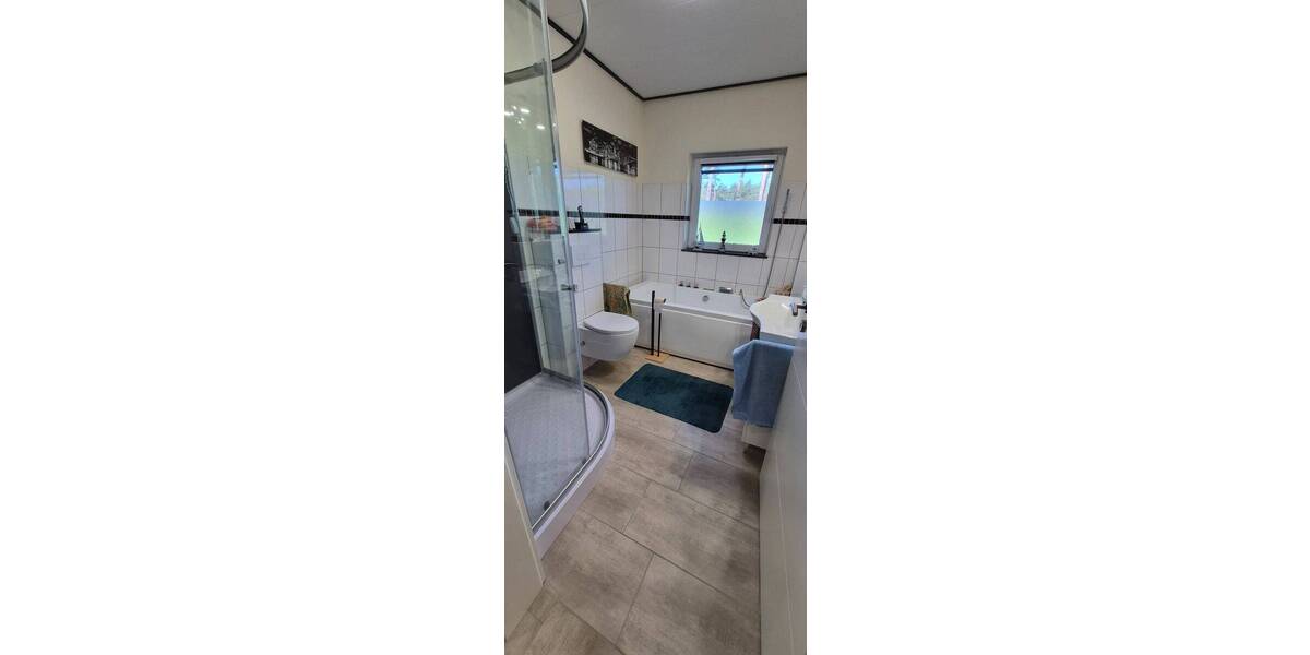 Moderner, neuwertiger Bungalow mit PV-Anlage, Wärmepumpe, Wallbox, Klima, Vollbad, EBK, 3 Carports uvm. - Bungalow Gorleben | Angebot:26573092