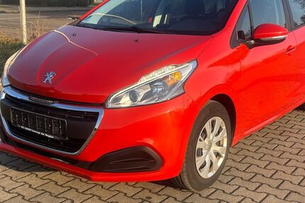 Peugeot 208 28.000 km 4.350 &euro; Halle/Saale 06126