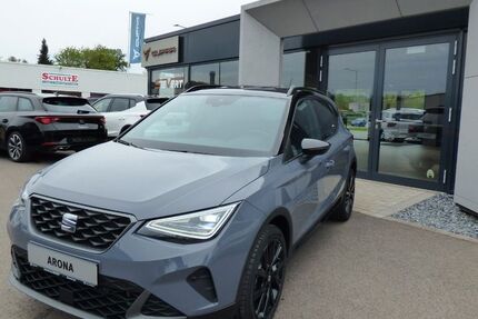 Seat Arona 2.880 km 27.480 &euro; Barntrup 32683