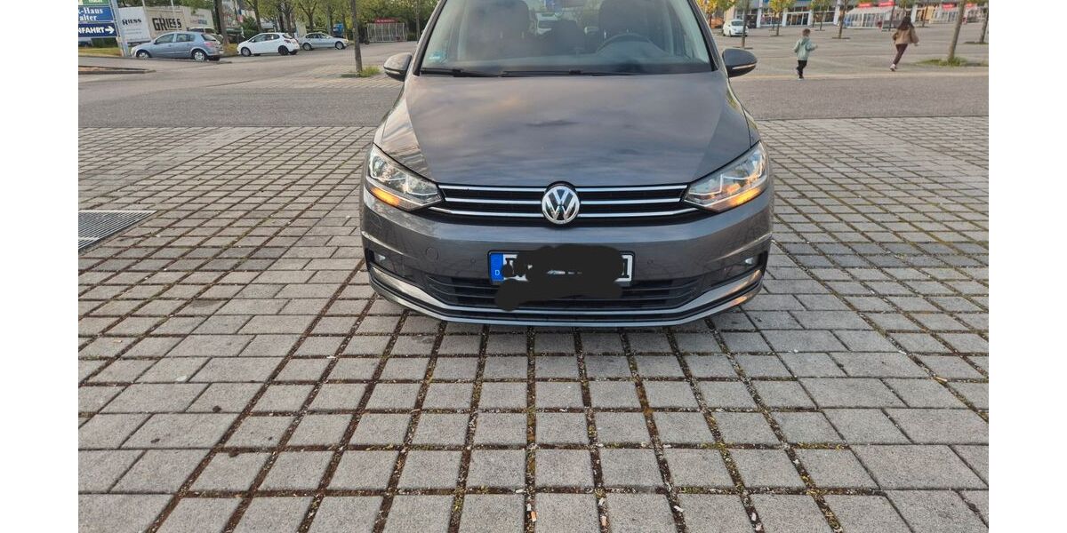 VW Touran 173.000 km 15.199 &euro; Karlsfeld 85757