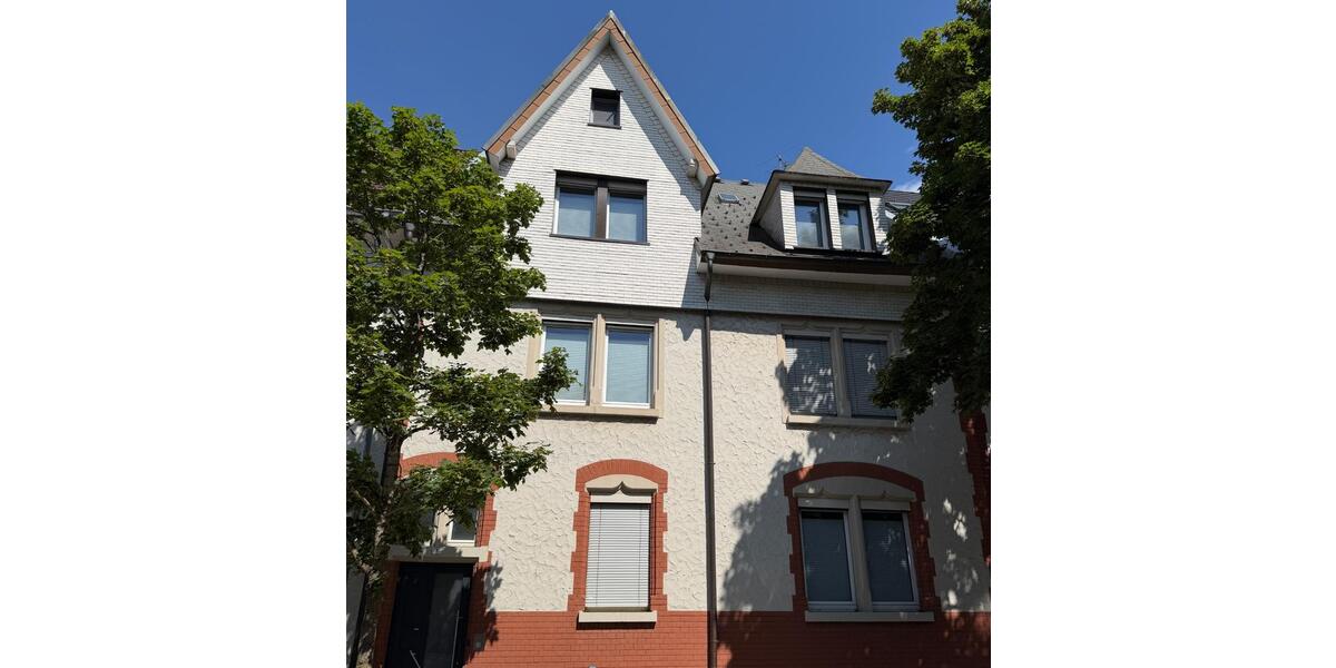 Mehrfamilienhaus, Wohnhaus Villingen-Schwenningen Schwenningen - 9.5 Zimmer, 227 m&sup2;, 825.000&euro; | Angebot:27102003