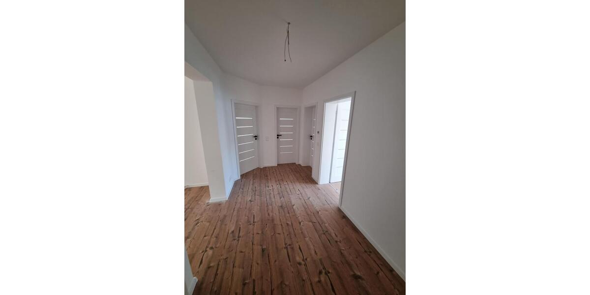 Etagenwohnung Kenn - 3 Zimmer, 95 m&sup2;, 1.100&euro; | Angebot:26462262