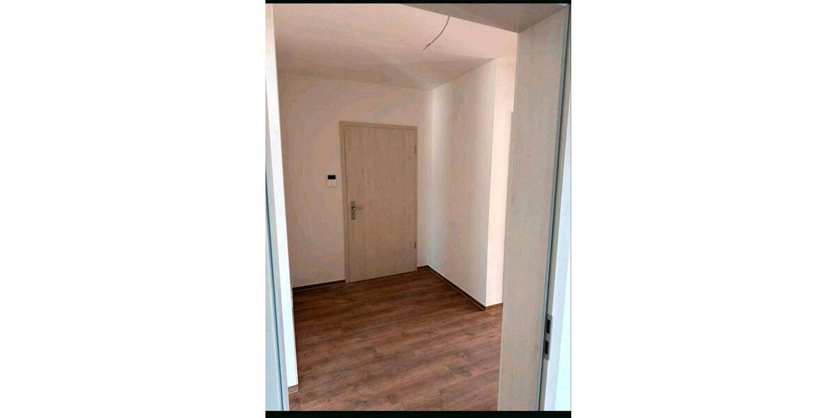 Etagenwohnung Mirow - 3 Zimmer, 88 m&sup2;, 880&euro; | Angebot:26255931