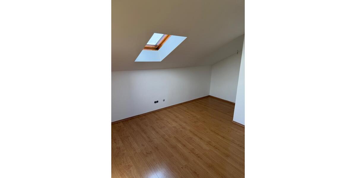 Doppelhaushälfte Lenting - 5 Zimmer, 158 m&sup2;, 1.500&euro; | Angebot:26377742