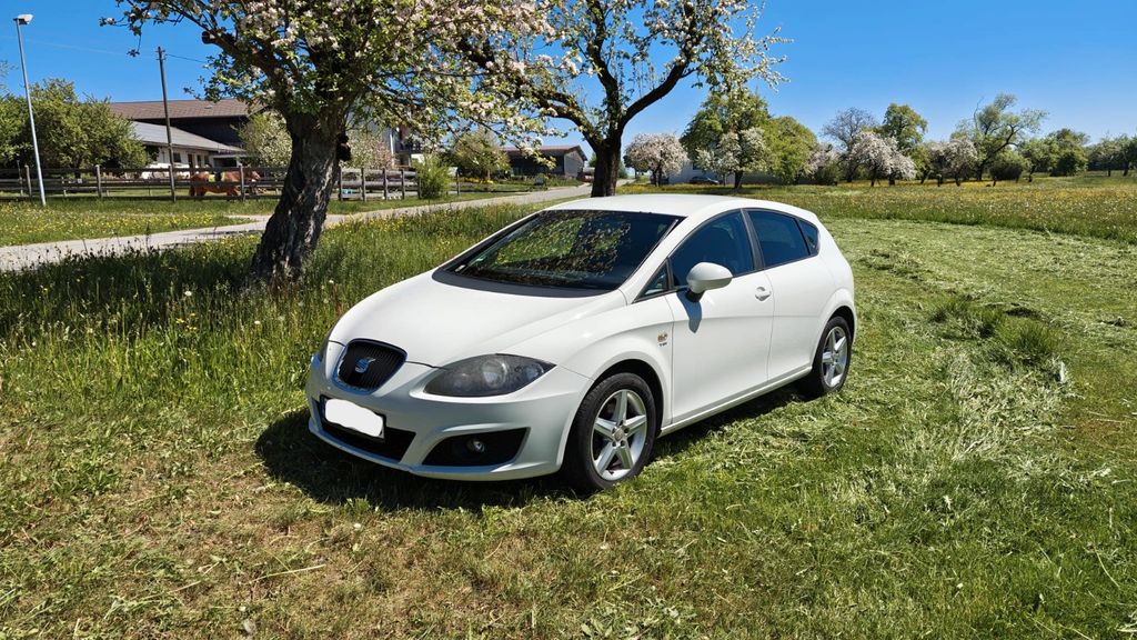 Seat Leon 205.600 km 2.399 &euro; Vogt 88267