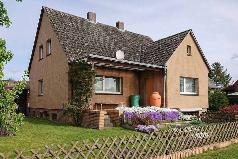 Haus zum Kaufen in Tiddische 195.000 € 138.99 m²