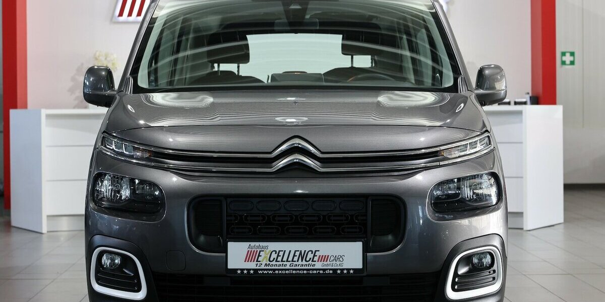 Citroen Berlingo 1.5 BLUE-HDI FEEL XL130 / 7-SITZER / 136.000 km 15.997 &euro; Hamm 59077
