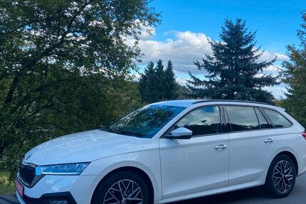 Skoda Octavia 62.400 km 28.890 € Meißen 01662
