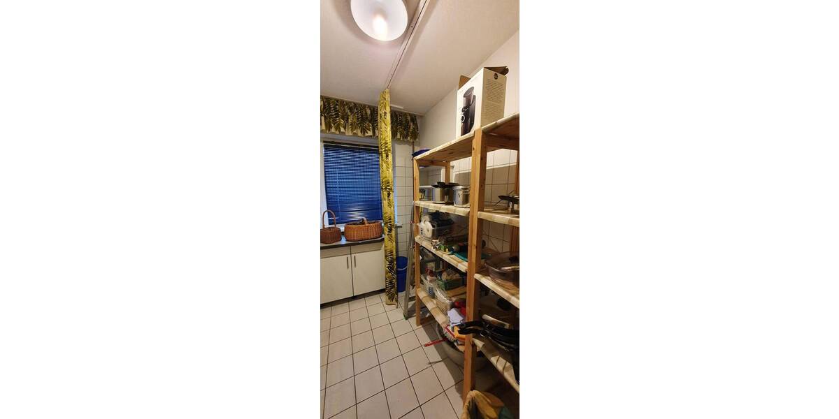 Sehr gepflegt und geräumig in ruhiger, bevorzugter Lage * 2 Küchen, 2 Bäder, Carport, Terrasse, Balkon, 2 Gartenteiche - Mehrfamilienhaus, Wohnhaus Gorleben | Angebot:19096233