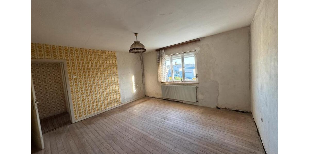 Mehrfamilienhaus, Wohnhaus Kraichtal - 6 Zimmer, 135 m&sup2;, 412.000&euro; | Angebot:26334752