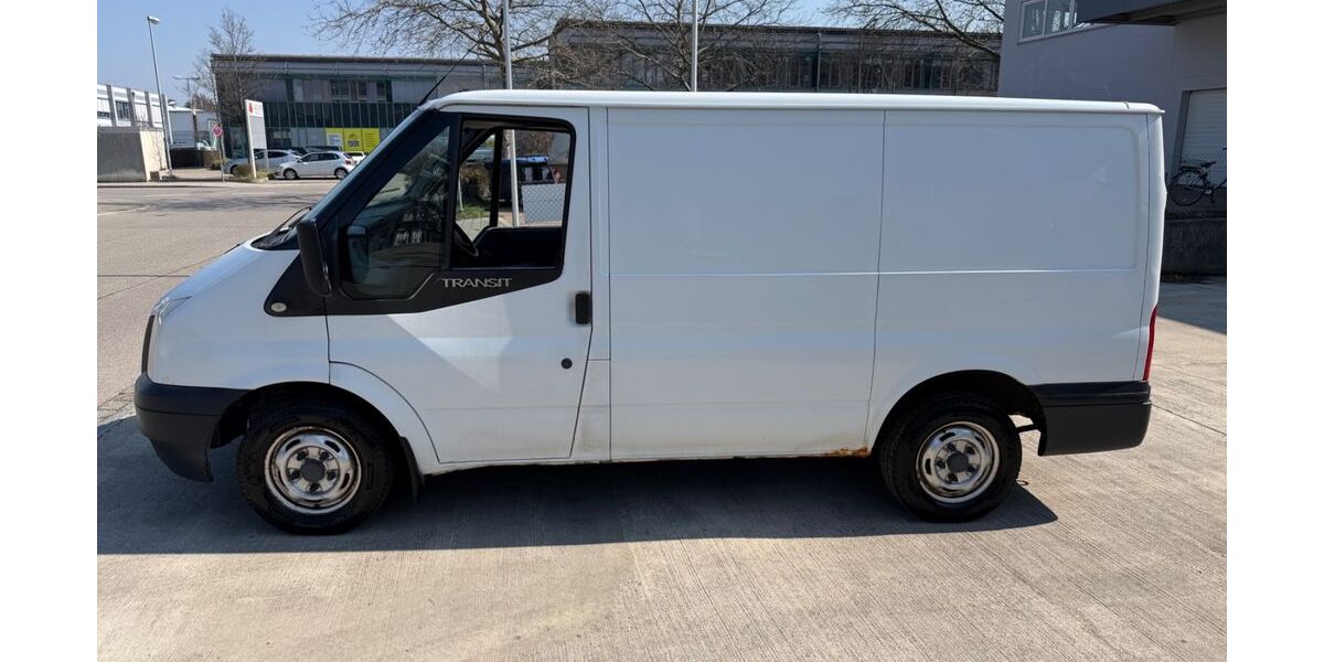 Ford Transit 110.000 km 3.300 &euro; Rosenheim 83026