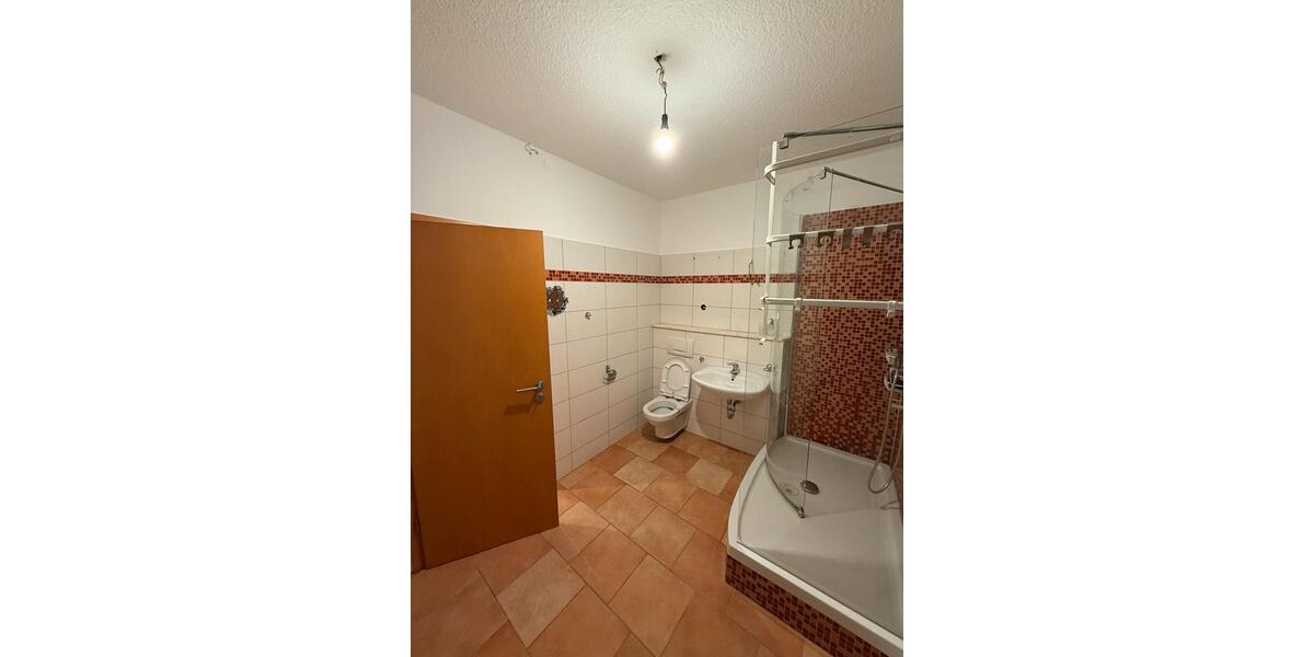 Etagenwohnung Wuppertal Gemarkung Langerfeld - 4 Zimmer, 110 m&sup2;, 975&euro; | Angebot:24991425