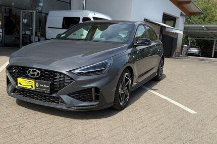 Hyundai i30 12.600 km 22.990 &euro; Ehrenkirchen 79238