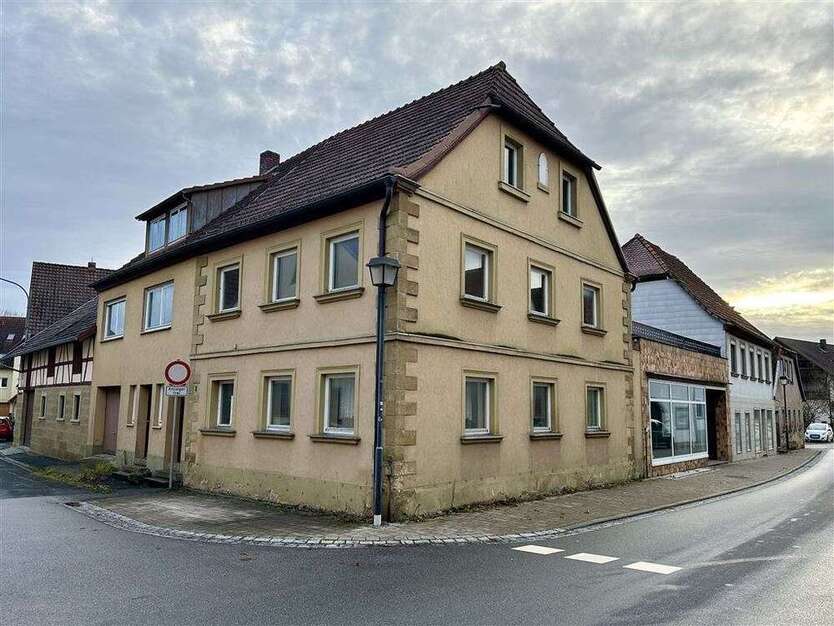 Haus zum Kaufen in Ebern 119.000 € 197 m²