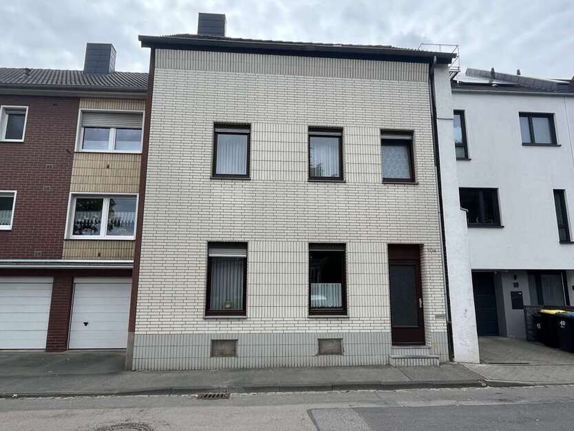 Haus zum Kaufen in Eschweiler 229.000 € 121 m²