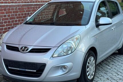 Hyundai i20 74.000 km 2.799 € Chemnitz 09120