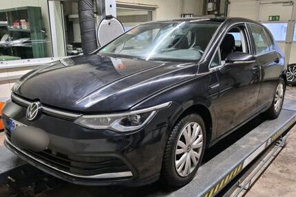 VW Golf 83.740 km 21.890 &euro; Braunschweig 38114