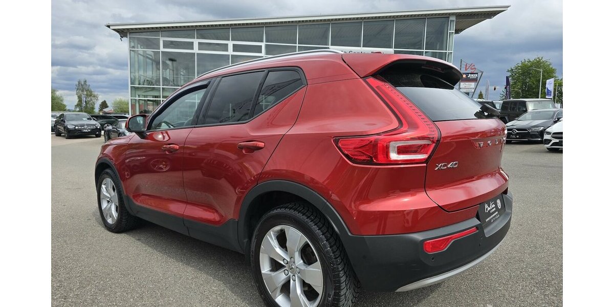 Volvo XC40 T4 MOMENTUM AWD/KLIMA/LEDER/ PRO-PAKET/LED 52.808 km 26.900 &euro; Villingen-Schwenningen 78054