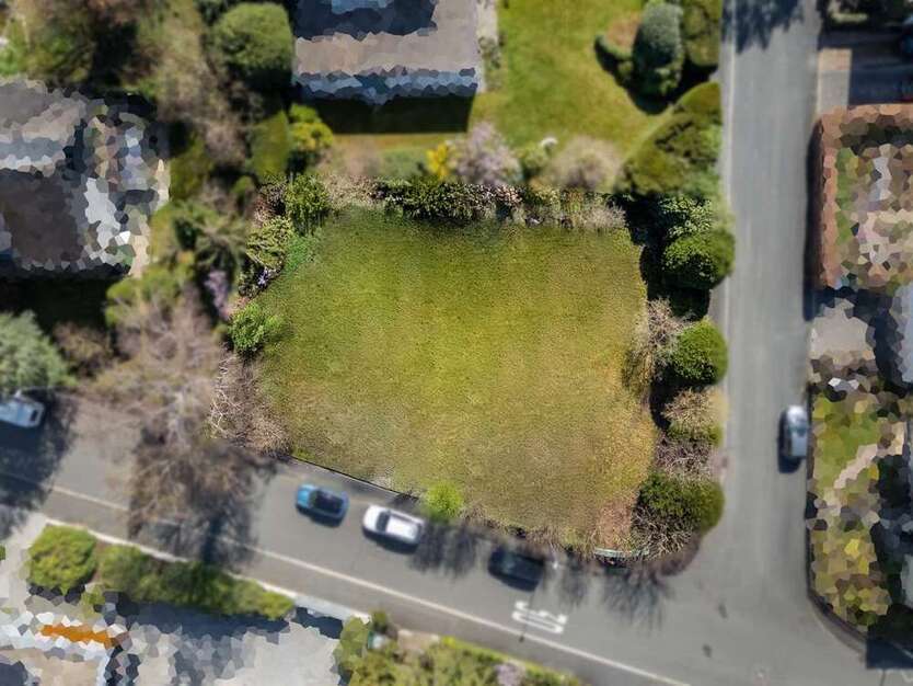Grundstück zu verkaufen in Erlangen 1.099.000 € 737 m²