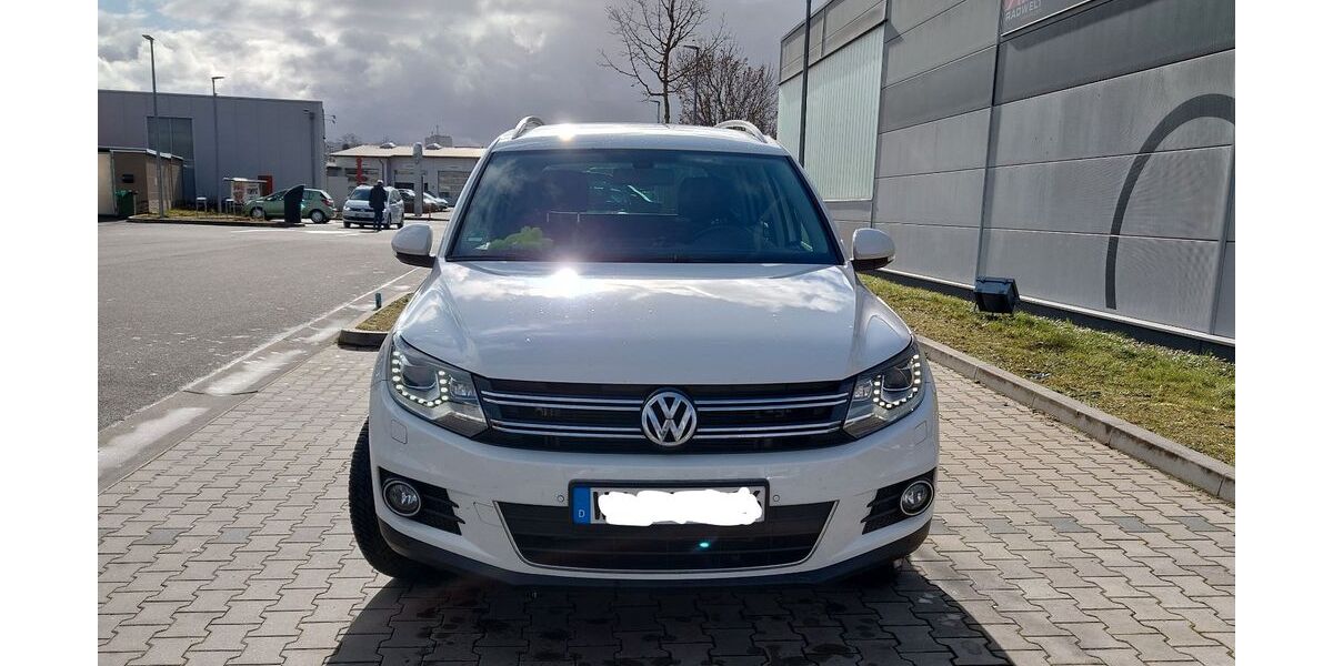 VW Tiguan 222.000 km 9.400 &euro; Bad Mergentheim 97980