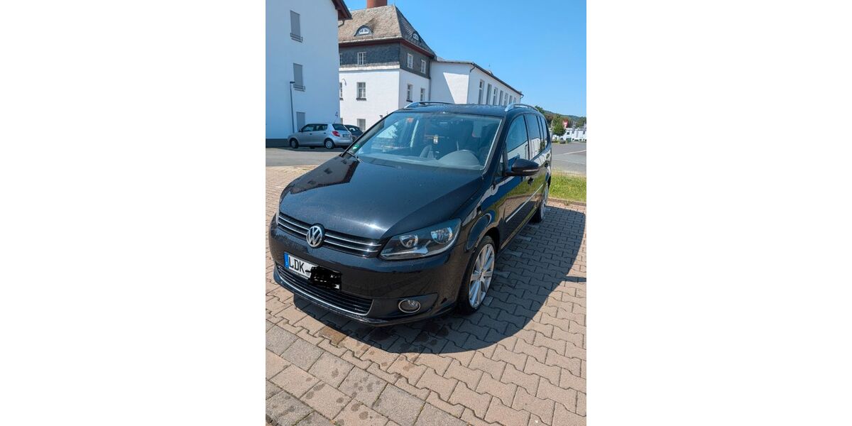 VW Touran 212.000 km 4.500 &euro; Sinn 35764