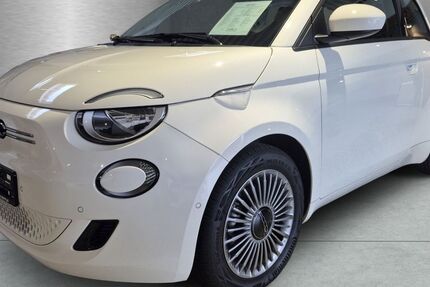 Fiat 500e 16.600 km 18.750 &euro; Heide 25746